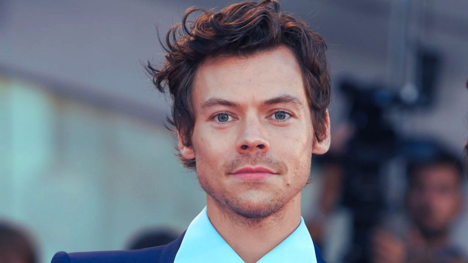Side-Swept or Quiff Styles