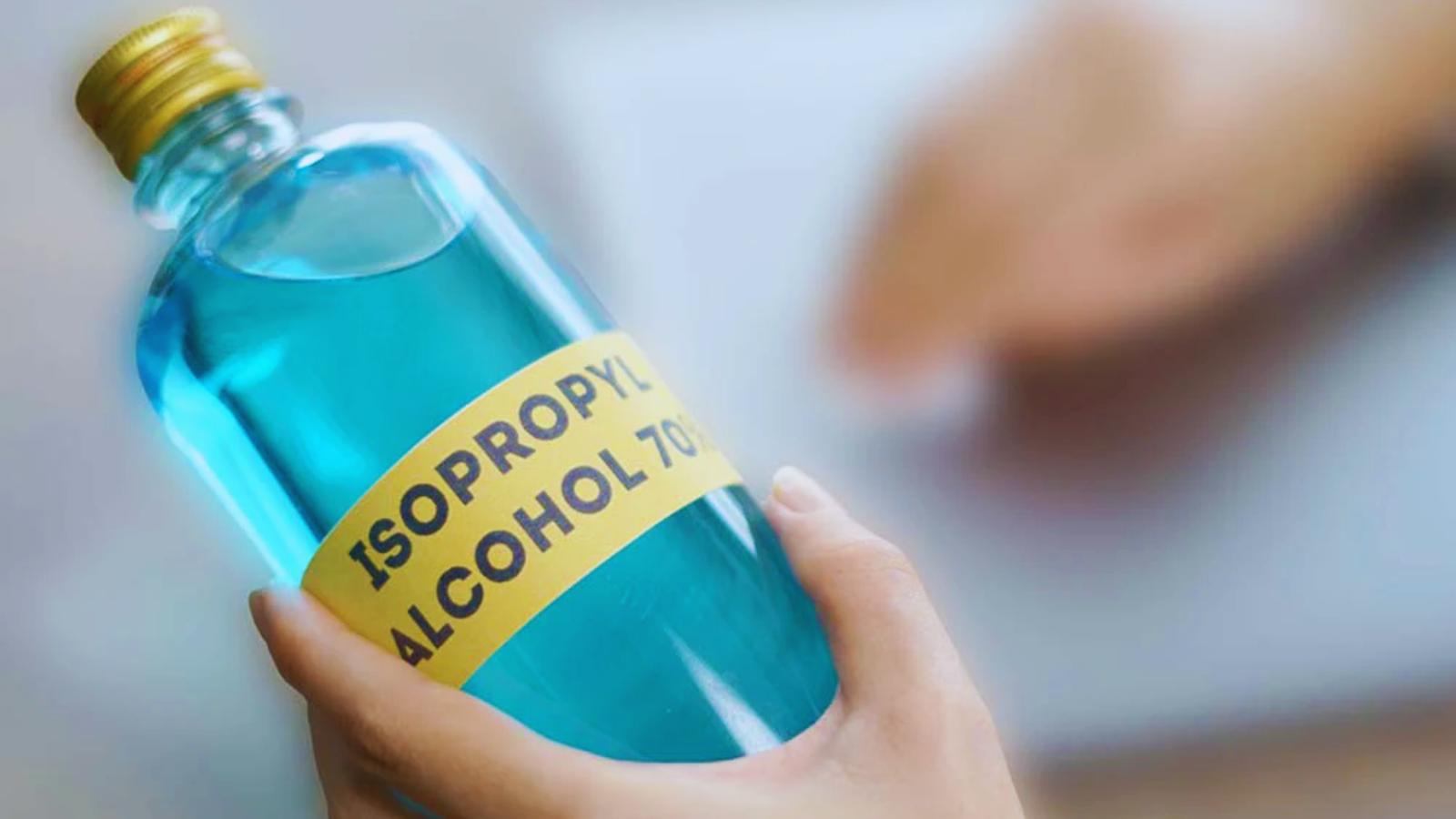 Harmful Alcohols in Shampoo