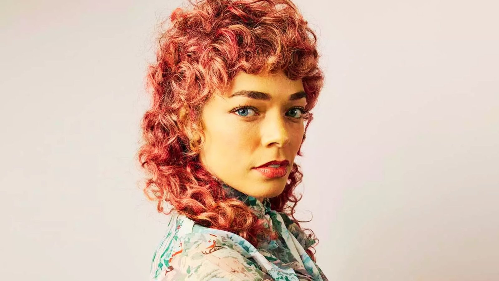 Shaggy or Wolf Cut for Natural Volume