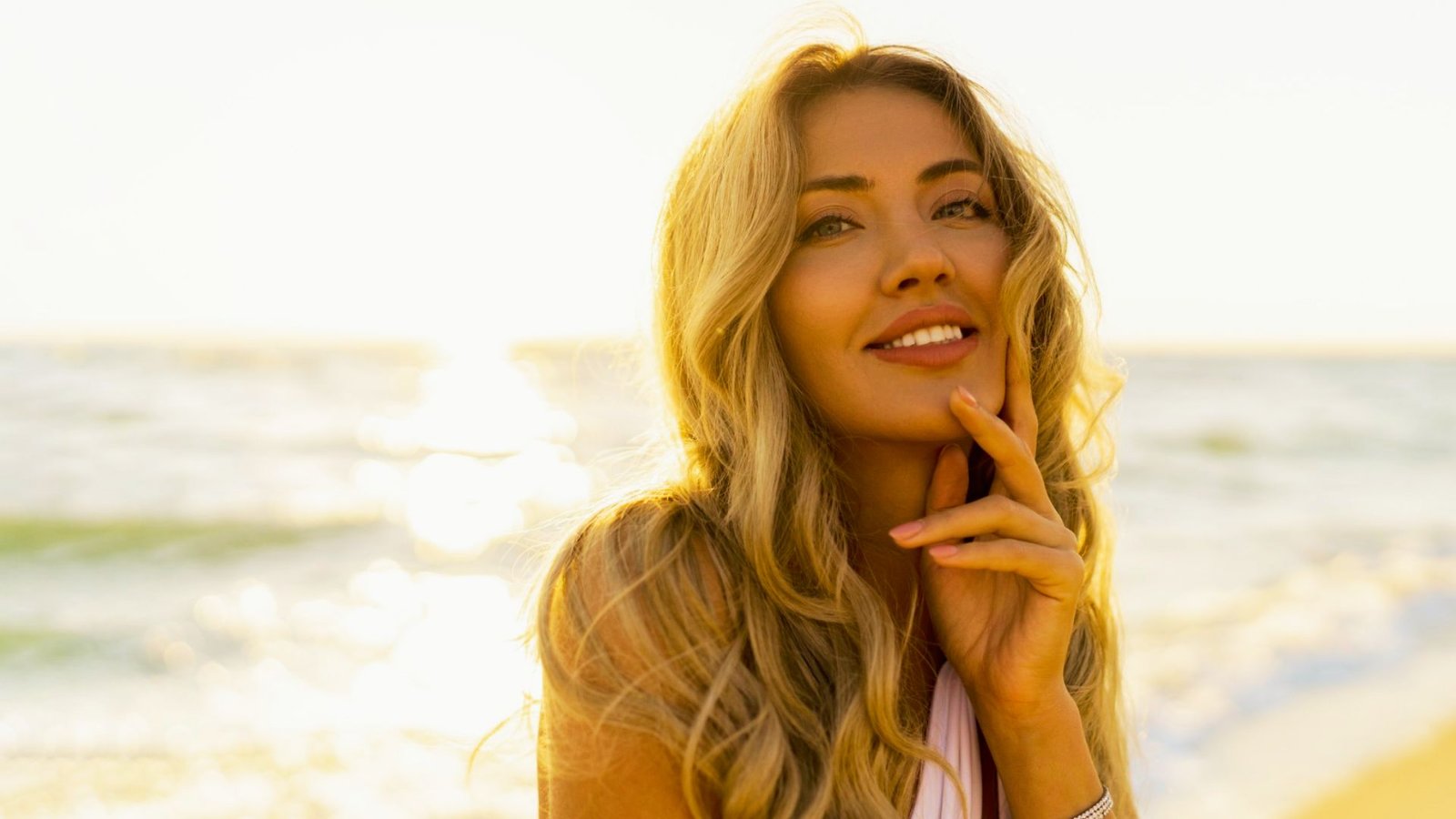 Soft Beachy Waves Look